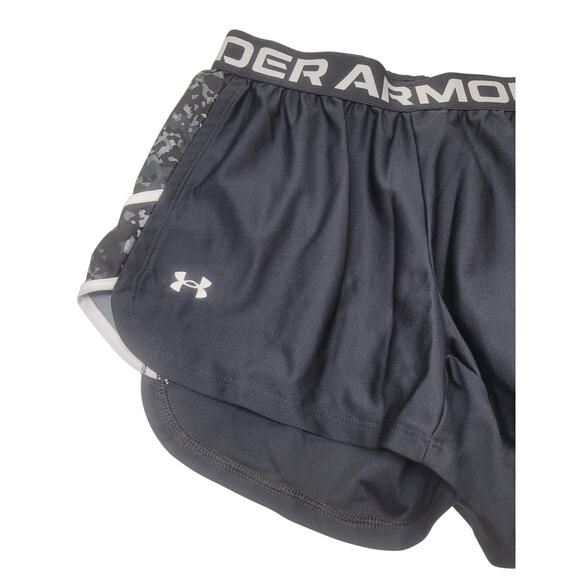 Women's Under Armour Play Up Loose Running Shorts XS Black Gray Print EUC - Picture 3 of 10